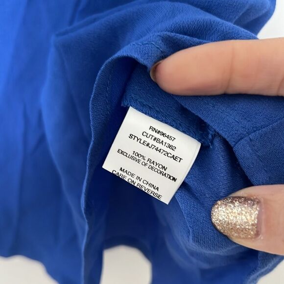 Love‎ on a Hanger Embroidered Floral Tank Top Blue Boho Crop Women’s Small - Picture 3 of 4